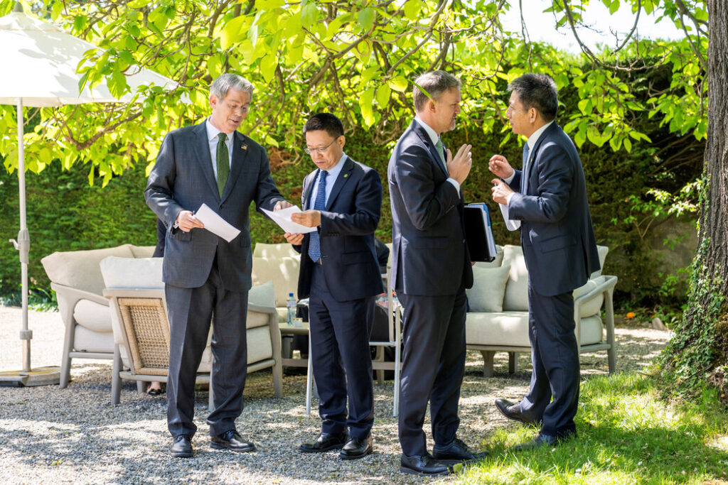 美国留学签证恢复-中美高层会晤
